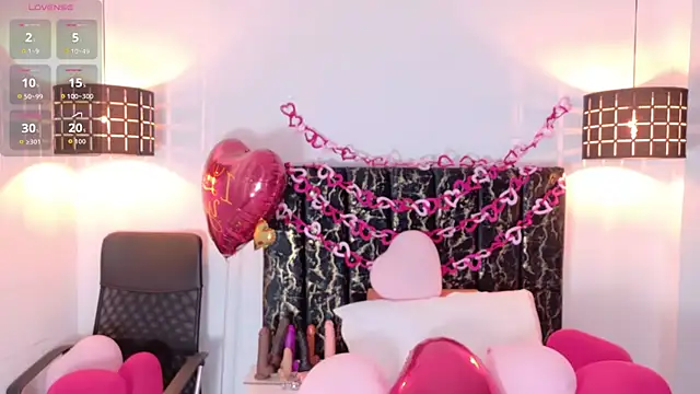 evvaa moon69 online show from February 14, 2026, 12:35 pm