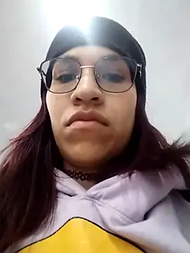 Katyuskka love online show from November 20, 2025, 1:22 pm