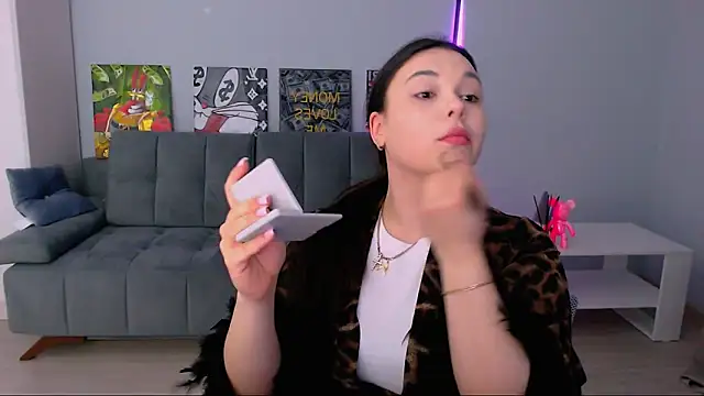 queenofthesense  online show from February 24, 2026, 12:25 pm