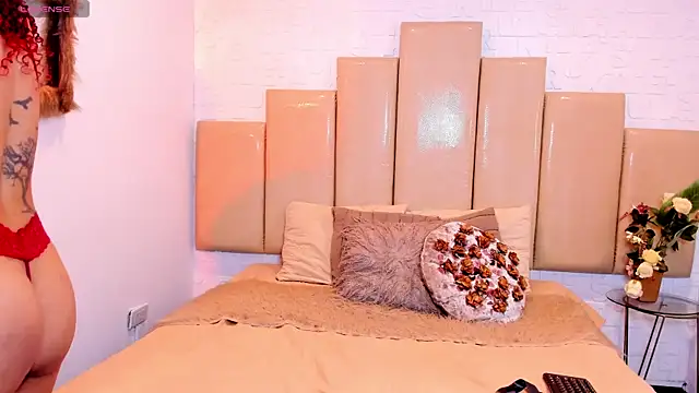 Snapshot of salem_rose chatting on November 6, 2025, 8:21 pm salem rose online show from November 6, 2025, 8:21 pm