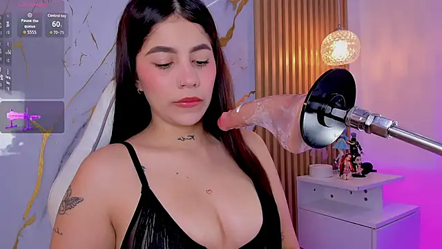 Snapshot of alissaowens_ chatting on April 1, 2026, 12:17 pm alissaowens online show from April 1, 2026, 12:17 pm