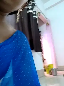 Snapshot of Sofia-ex chatting on October 5, 2025, 7:50 am Sofia-ex online show from October 5, 2025, 7:50 am