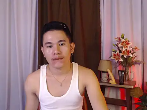 Snapshot of master_kent chatting on October 3, 2025, 10:23 am master kent online show from October 3, 2025, 10:23 am