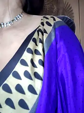 annanya01 online show from September 29, 2025, 12:32 pm