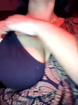 annanya01 online show from December 5, 2025, 2:25 pm