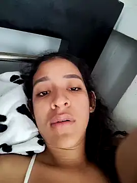 Snapshot of Amber-Sweett chatting on October 26, 2025, 3:51 pm Amber-Sweett online show from October 26, 2025, 3:51 pm