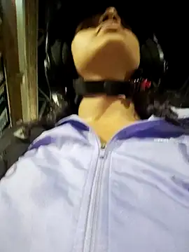 Snapshot of Amber-Sweett chatting on October 30, 2025, 4:47 am Amber-Sweett online show from October 30, 2025, 4:47 am