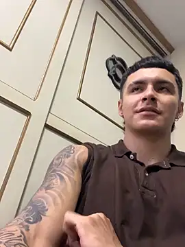 Leo santoro online show from April 16, 2026, 1:01 pm