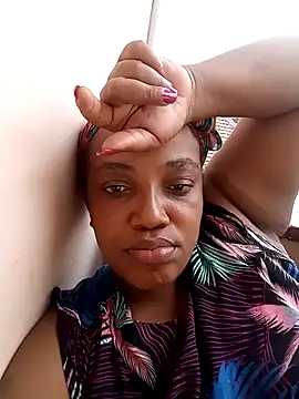 Snapshot of SexyKiarah chatting on October 18, 2025, 12:17 pm SexyKiarah online show from October 18, 2025, 12:17 pm