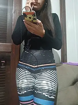 cicinha3657 online show from June 18, 2026, 4:57 am