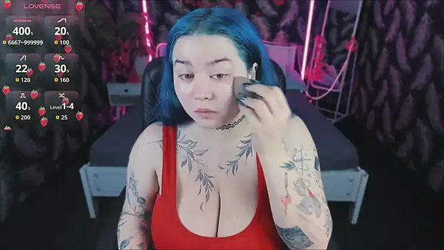 Mira Fyre online show from November 9, 2025, 8:18 pm