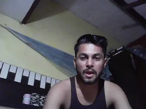 Snapshot of ursdreamperson chatting on November 4, 2025, 9:52 am ursdreamperson online show from November 4, 2025, 9:52 am