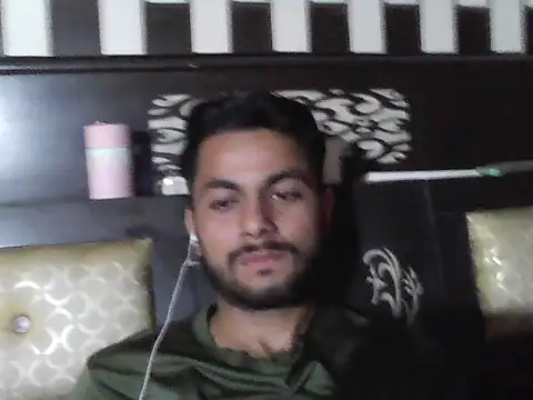 Snapshot of ursdreamperson chatting on November 5, 2025, 5:29 am ursdreamperson online show from November 5, 2025, 5:29 am