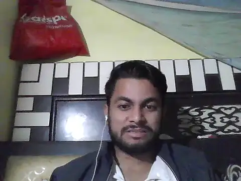 ursdreamperson online show from November 21, 2025, 2:54 am