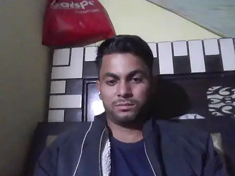 ursdreamperson online show from November 21, 2025, 3:11 pm