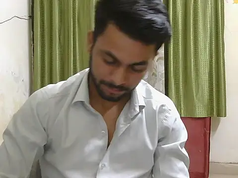 Snapshot of ursdreamperson chatting on May 20, 2026, 12:50 am ursdreamperson online show from May 20, 2026, 12:50 am