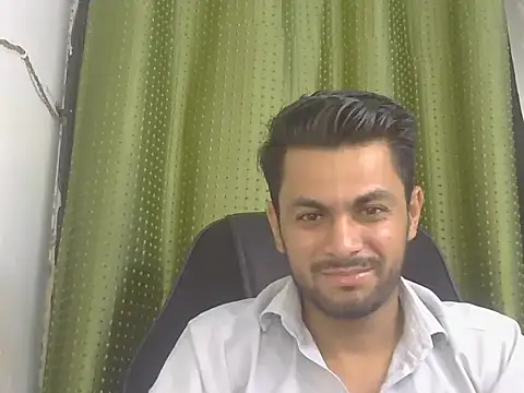 ursdreamperson online show from July 10, 2026, 1:43 am