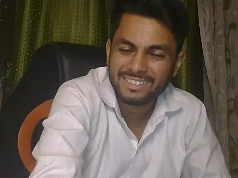 ursdreamperson online show from July 27, 2026, 2:46 pm