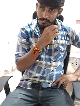 krishjaat43 online show from September 26, 2025, 7:45 am