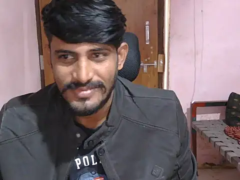 krishjaat43 online show from November 25, 2025, 4:12 am