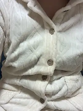 mayu06000 online show from November 14, 2025, 4:38 pm