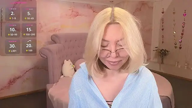 Wendy Waves online show from November 23, 2025, 12:16 pm