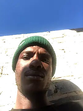 cuminsidebby online show from November 19, 2025, 4:56 am