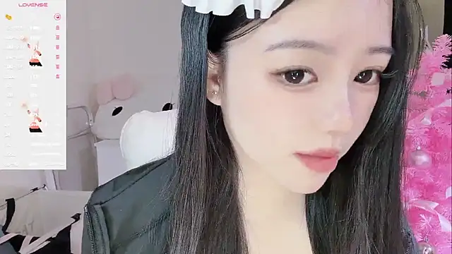 MM-feifei online show from December 17, 2025, 2:45 pm