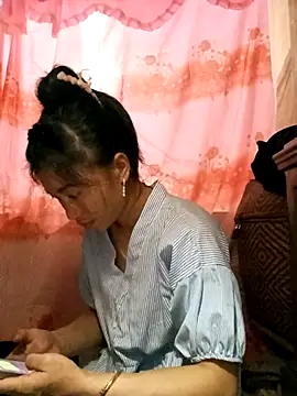 Phuongphuongg online show from September 19, 2025, 10:27 am