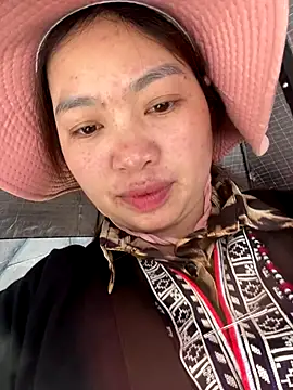 Nhung584 online show from October 27, 2025, 5:33 am