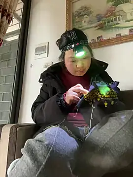 Snapshot of Nhung584 chatting on February 11, 2026, 2:49 am Nhung584 online show from February 11, 2026, 2:49 am