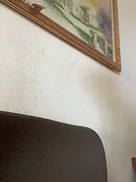 Snapshot of Nhung584 chatting on February 28, 2026, 9:43 am Nhung584 online show from February 28, 2026, 9:43 am