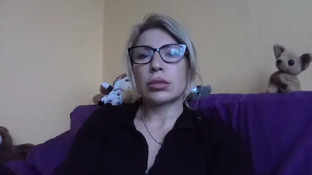 fox red lady7 online show from February 6, 2026, 9:56 am