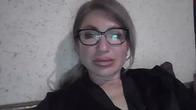 Snapshot of fox_red_lady7 chatting on March 24, 2026, 8:36 pm fox red lady7 online show from March 24, 2026, 8:36 pm