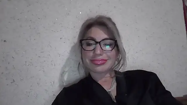 Snapshot of fox_red_lady7 chatting on March 25, 2026, 8:26 pm fox red lady7 online show from March 25, 2026, 8:26 pm