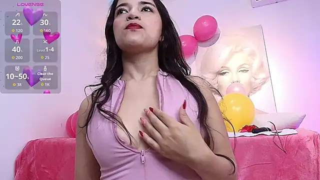 Snapshot of LUNAA___ chatting on September 27, 2025, 4:28 am LUNAA online show from September 27, 2025, 4:28 am