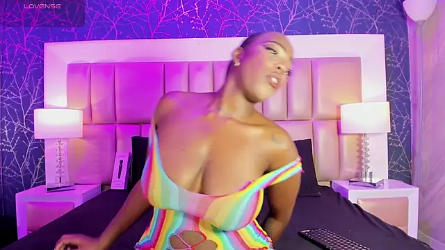 Snapshot of ReinaMiah chatting on October 16, 2025, 3:40 am ReinaMiah online show from October 16, 2025, 3:40 am