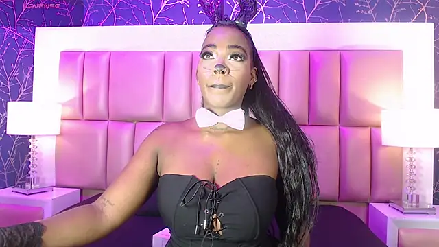 Snapshot of ReinaMiah chatting on October 31, 2025, 3:40 am ReinaMiah online show from October 31, 2025, 3:40 am