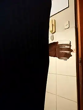 FallsForHerSmile online show from April 8, 2026, 7:03 pm