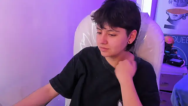 Nathaly ds online show from March 26, 2026, 7:08 pm