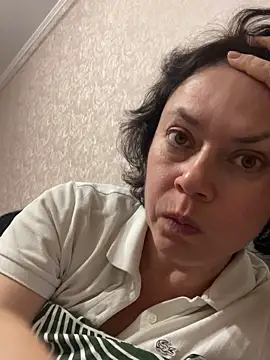 Kiravix online show from October 13, 2025, 8:20 pm