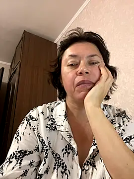 Kiravix online show from October 20, 2025, 4:07 pm