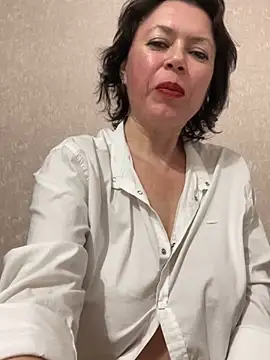 Kiravix online show from February 22, 2026, 7:23 pm