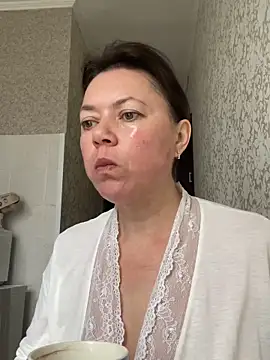 Kiravix online show from April 13, 2026, 6:52 am