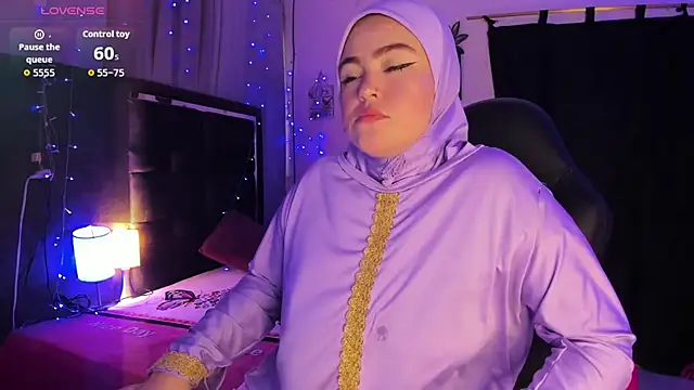 Snapshot of MarianFadel chatting on October 20, 2025, 12:27 pm MarianFadel online show from October 20, 2025, 12:27 pm