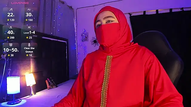 Snapshot of MarianFadel chatting on October 21, 2025, 12:28 pm MarianFadel online show from October 21, 2025, 12:28 pm