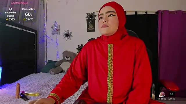 Snapshot of MarianFadel chatting on October 24, 2025, 12:34 pm MarianFadel online show from October 24, 2025, 12:34 pm