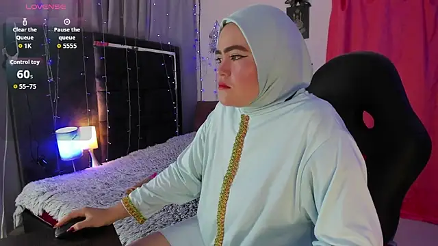 Snapshot of MarianFadel chatting on October 27, 2025, 12:20 pm MarianFadel online show from October 27, 2025, 12:20 pm