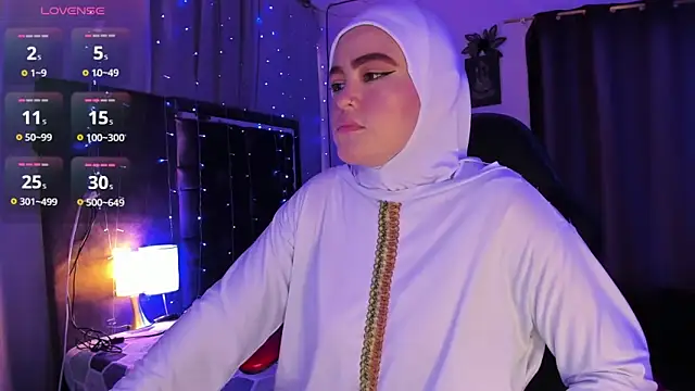 Snapshot of MarianFadel chatting on November 5, 2025, 12:38 pm MarianFadel online show from November 5, 2025, 12:38 pm