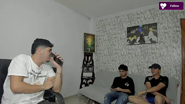 Snapshot of maxxis_eli chatting on November 6, 2025, 2:12 am maxxis eli online show from November 6, 2025, 2:12 am